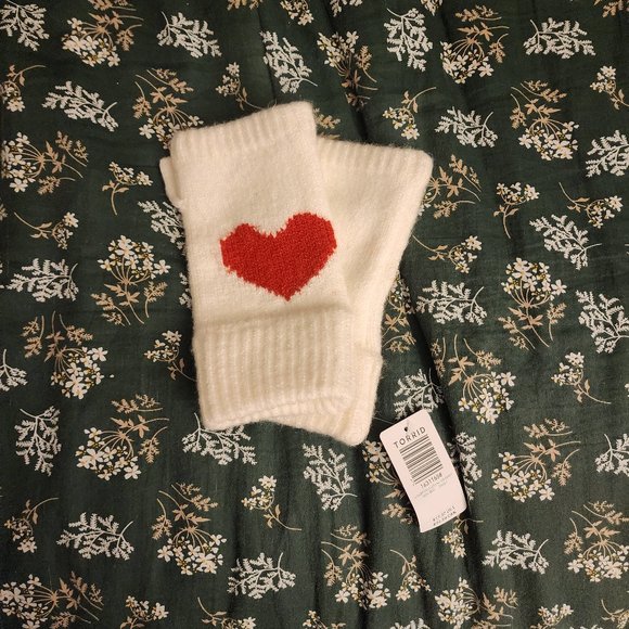 Torrid Heart Print Fingerless Gloves - Picture 1 of 1
